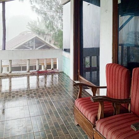 Villa Kampus Near Taman Safari Cisarua Puncak Redpartner 茂物 外观 照片