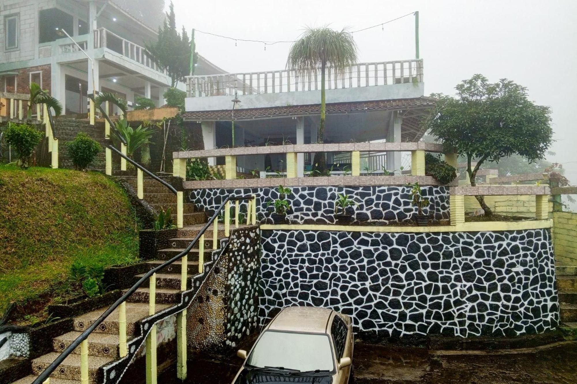 Villa Kampus Near Taman Safari Cisarua Puncak Redpartner 茂物 外观 照片