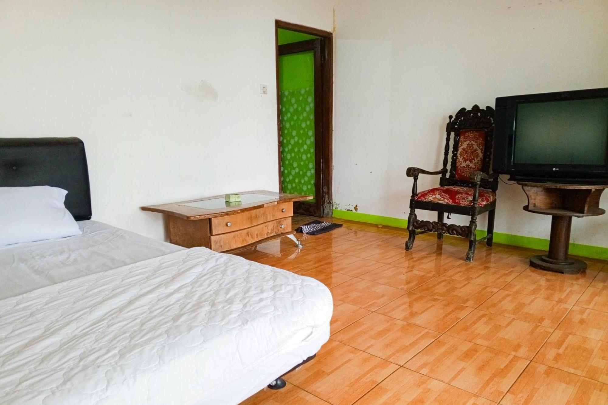 Villa Kampus Near Taman Safari Cisarua Puncak Redpartner 茂物 外观 照片