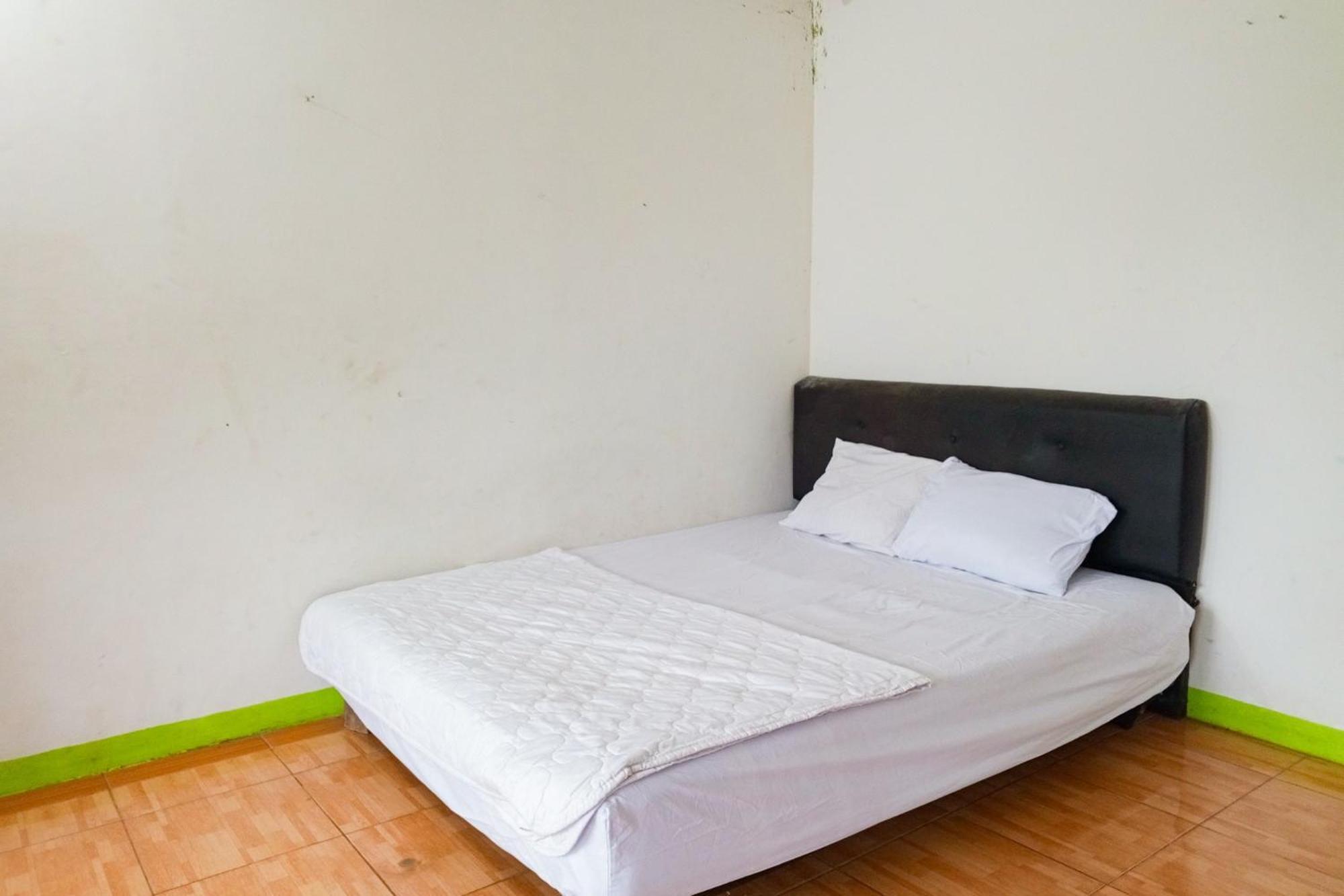Villa Kampus Near Taman Safari Cisarua Puncak Redpartner 茂物 外观 照片