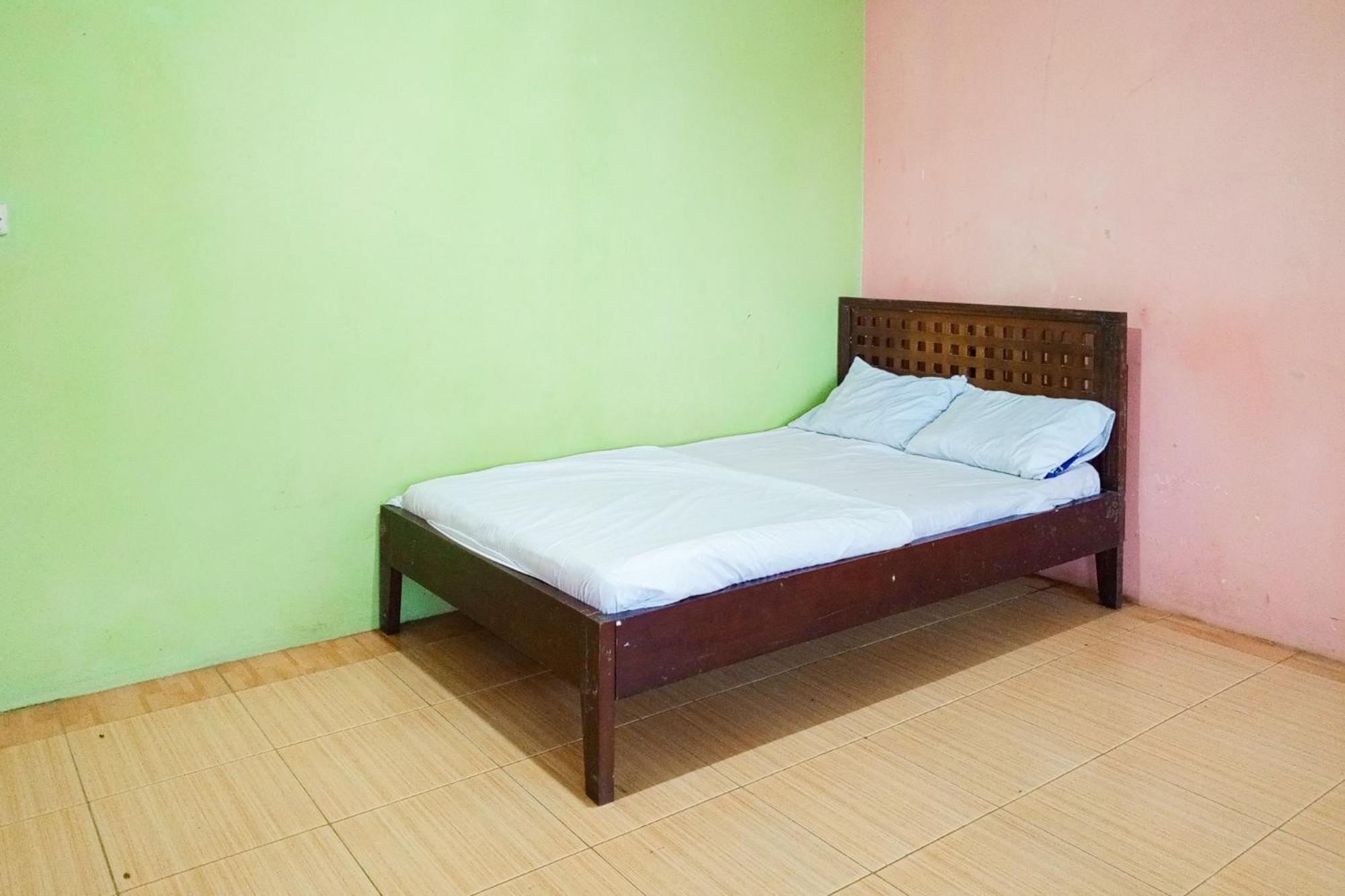 Villa Kampus Near Taman Safari Cisarua Puncak Redpartner 茂物 外观 照片