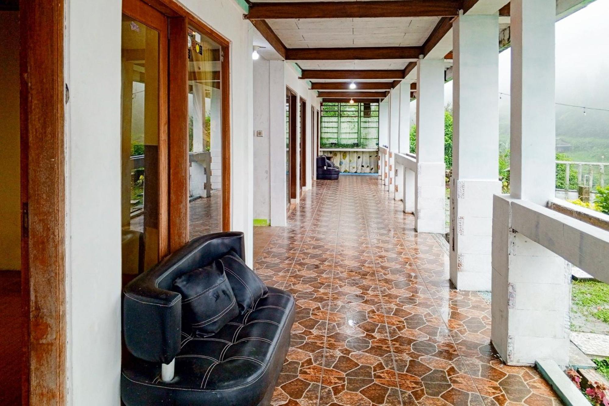 Villa Kampus Near Taman Safari Cisarua Puncak Redpartner 茂物 外观 照片