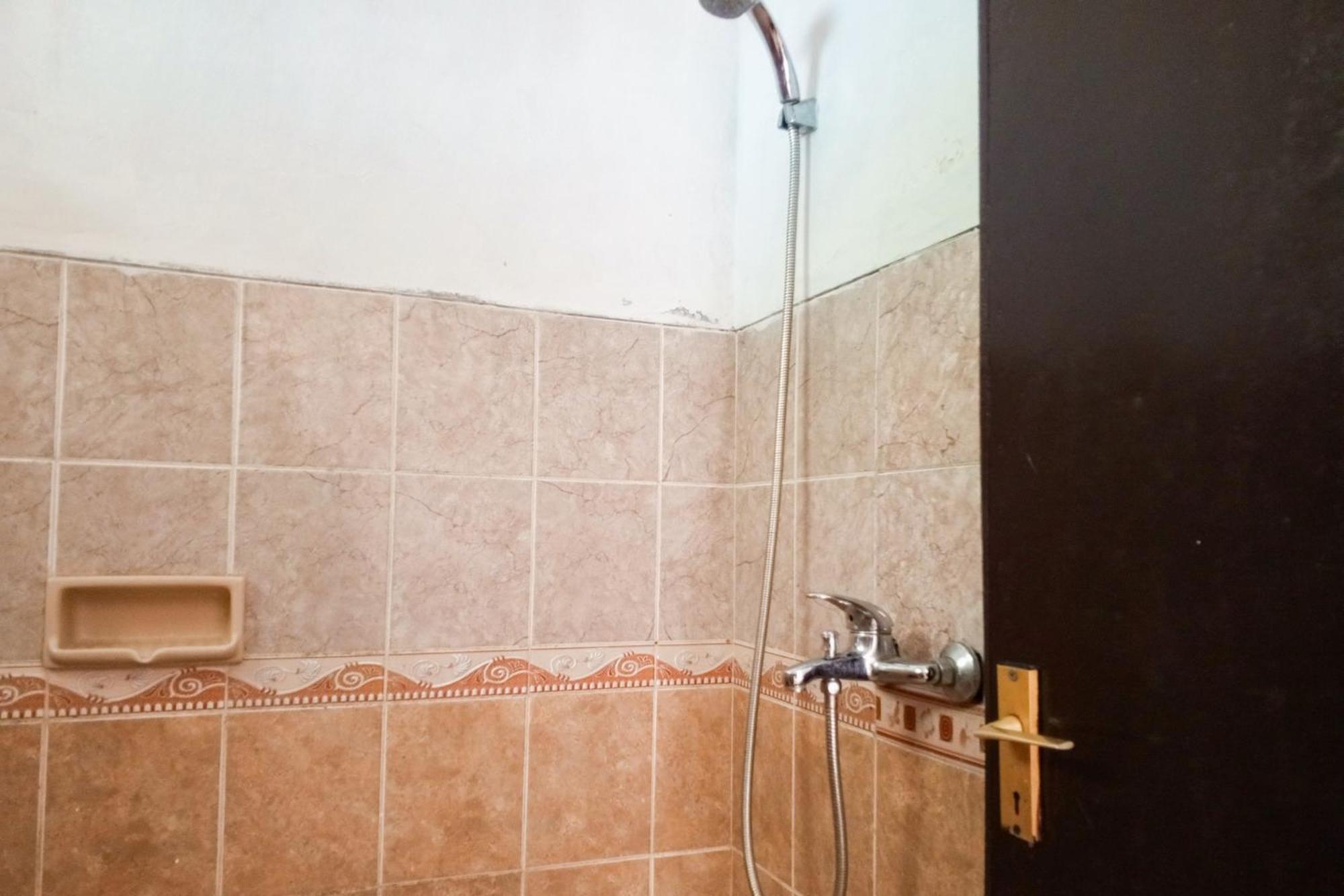 Villa Kampus Near Taman Safari Cisarua Puncak Redpartner 茂物 外观 照片